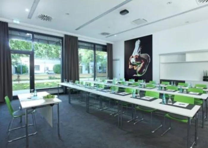 Hotel Lindner Frankfurt Sportpark, Part Of Jdv By Hyatt Francoforte sul Meno